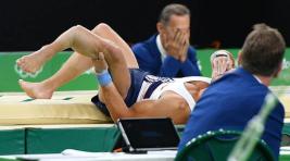 Французский гимнаст получил тяжелый перелом на Олимпиаде (ВИДЕО)