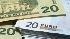 Евросоюз приступил к ограничению использования доллара