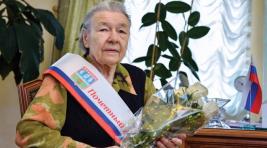 Хирург из Хакасии празднует 90-летний юбилей