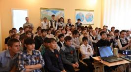 Школьникам Хакасии рассказали о героях республики