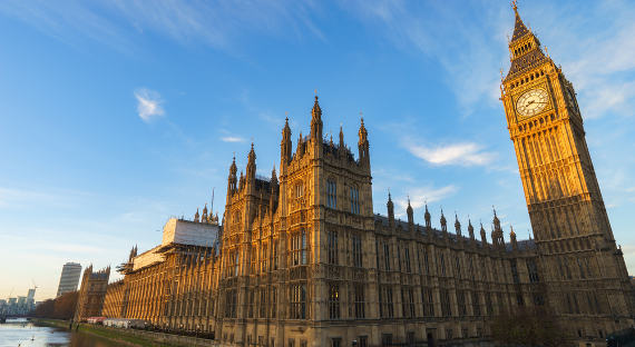 Парламент Британии отверг дополненную сделку Мэй и Юнкера