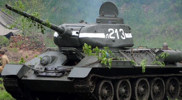 Старый, но всё-таки танк: таможенники задержали Т-34