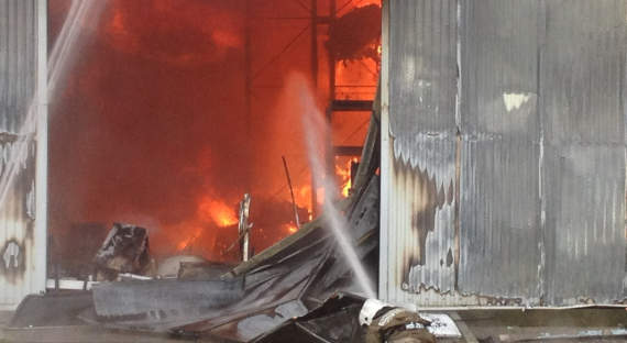 Пожары в Хакасии: Горят трава и металлолом