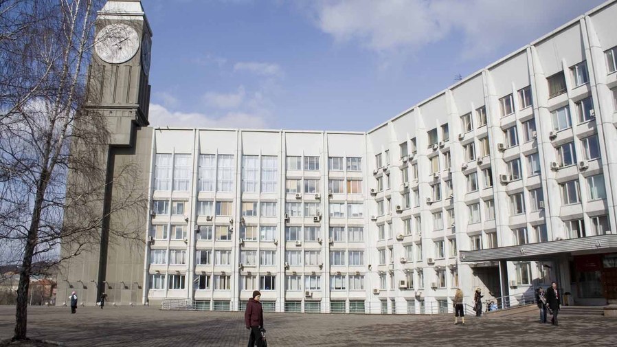 В Красноярске только суд заставил горсовет отменить прямые выборы мэра