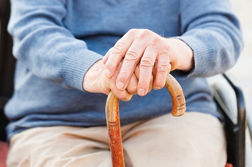 Потом будет хуже: власти призывают срочно повысить пенсионный возраст