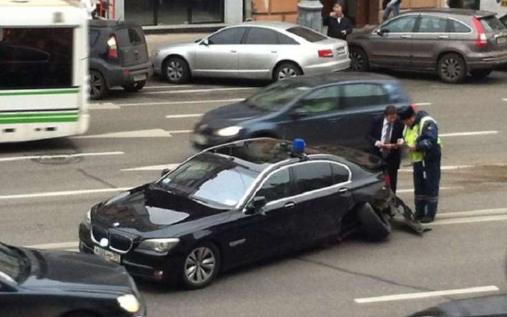 Автомобиль Дворковича попал в ДТП - уже второй раз за год