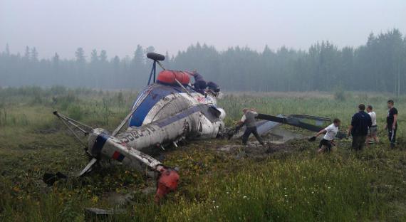 В Томской области вертолет совершил жесткую посадку