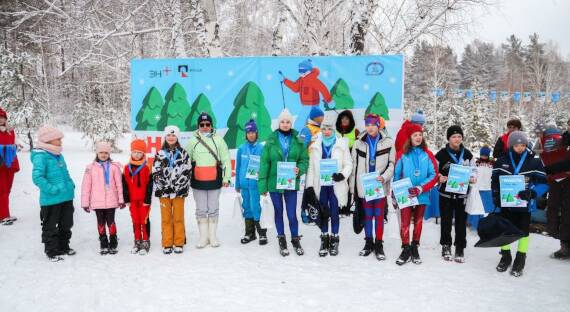 Сотни любителей лыжного спорта собрал семейный фестиваль РУСАЛа «На лыжи!»