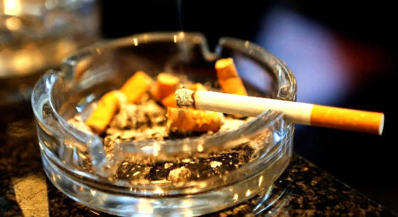 Для родителей курящих детей могут ввести наказание