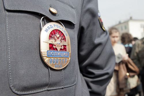 В Хакасии полицейские спасли жизнь потерявшей сознание школьнице