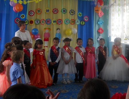 «Аршановский» поздравил коллективы школ и детского сада с окончанием учебного года
