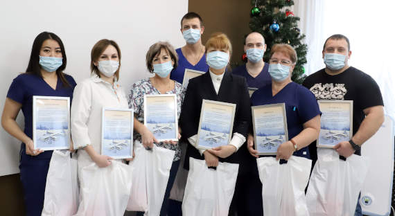 Олег Дерипаска поздравил персонал Медицинского центра помощи и спасения