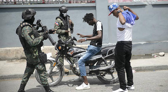 Стычки бандитов на Гаити привели к гибели около 90 человек