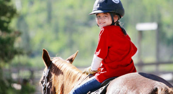 Абаканская конная спортшкола начала набор детей