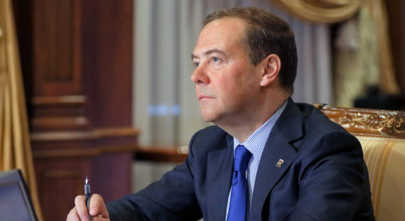 Медведев призвал не допустить ядерной войны