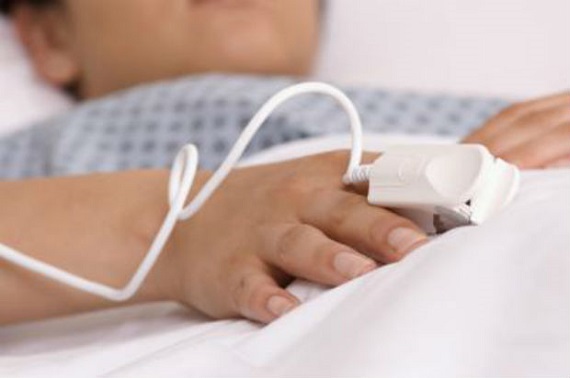 В больницу Хакасии поступил упавший с кровати двухлетний мальчик