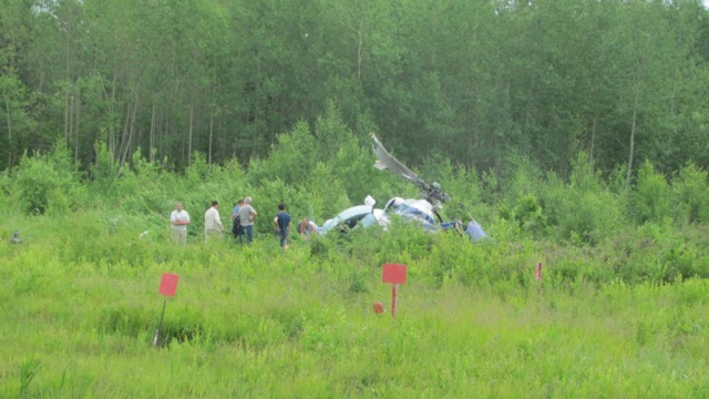 На месте крушения Ми-8 найдены тела 10 человек