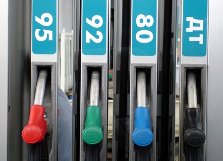 В Хакасии снова подросли цены на бензин