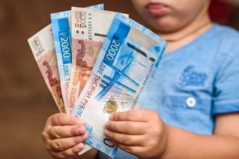 Почти 13 тысяч семей Хакасии претендуют на новые детские выплаты