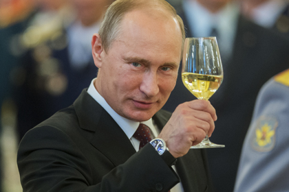 Путин подписал закон об аресте заграничного имущества в России