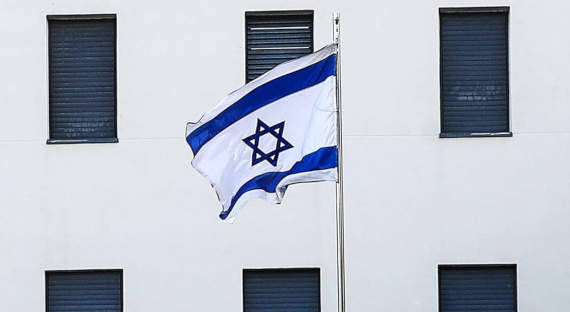 Израиль отозвал посла в Польше
