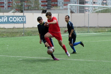 Продолжаются матчи Чемпионата мини-футбольной лиги Хакасии