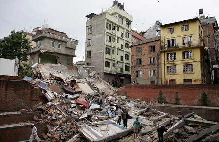 Жертвами землетрясения в Непале стали более 1800 человек