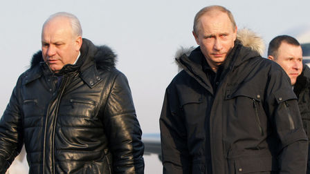 Путин: "Затягивать с выплатой компенсаций погорельцам нельзя"
