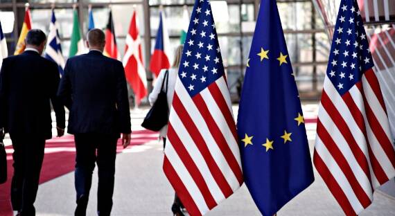 В Китае намекнули ЕС на возможность избавиться от американского влияния