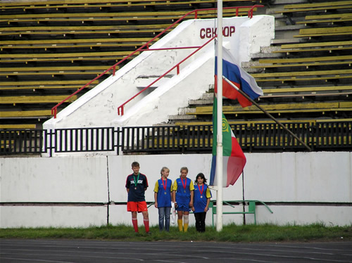 Усть-Абаканские спортсмены спускают флаг соревнований