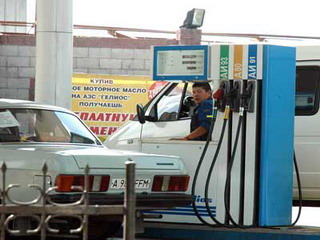 Власти Хакасии не допустят спекуляции бензином