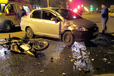 В Абакане в ДТП погиб мотоциклист 