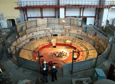 На гидроагрегате №10 Саяно-Шушенской ГЭС завершается сборка основных узлов