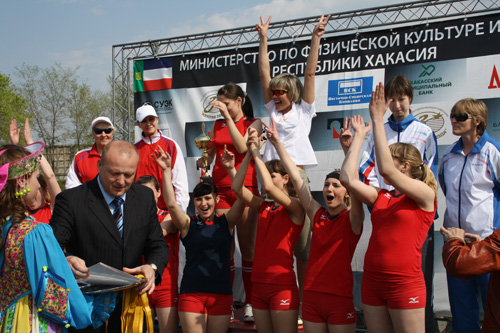 Победная эйфория волейболисток команды из Алтайского района