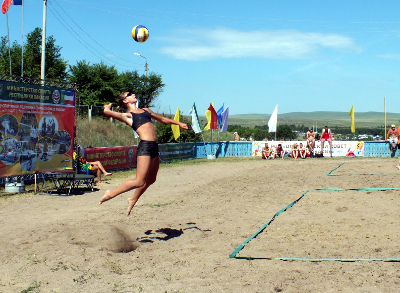 Спортсмены из Алтайского района стали лучшими на чемпионате Хакасии по пляжному волейболу