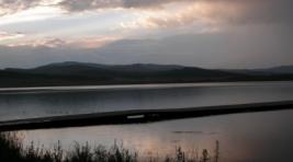 В Хакасии на озере Теплое сын утонул на глазах отца