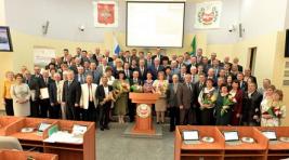Глава Хакасии вручил государственные награды гражданам республики