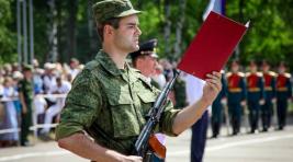 Военнослужащие батальона Богдана Хмельницкого принесли присягу России