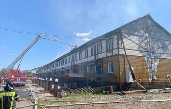 Два многоквартирных дома тушили огнеборцы Хакасии