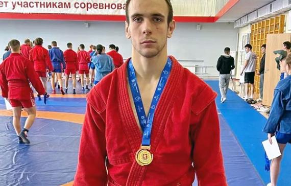 Михаил Мамаев из Хакасии стал победителем Универсиады по самбо