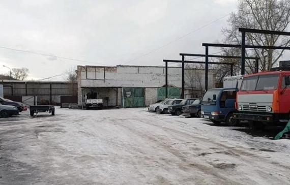В Абакане директора спецстоянки обвиняют в мошенничестве