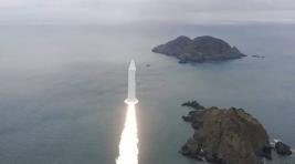 КНДР совершила пуск неизвестной баллистической ракеты