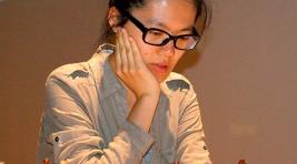 Китаянка Хоу Ифань вернула себе мировую шахматную корону