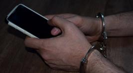 По горячим следам нашли похитителя телефона в Хакасии