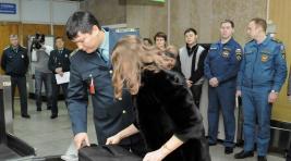В Хакасии таможенники нашли у пассажира условно радиоактивный багаж