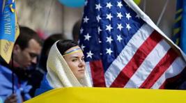 США заставят украинцев петь песни «с американским компонентом»