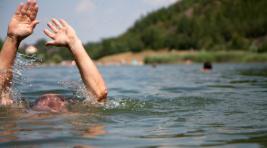 В Хакасии на озере утонули братья-двойняшки
