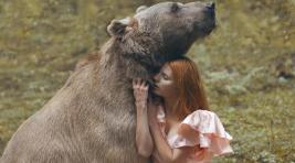Медведица взяла в заложницы россиянку