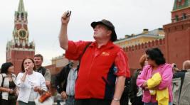 Падение рубля делает туризм в России привлекательным