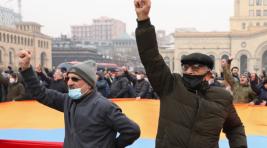 Оппозиция, требующая отставки Пашиняна, отказывается уходить с главной площади